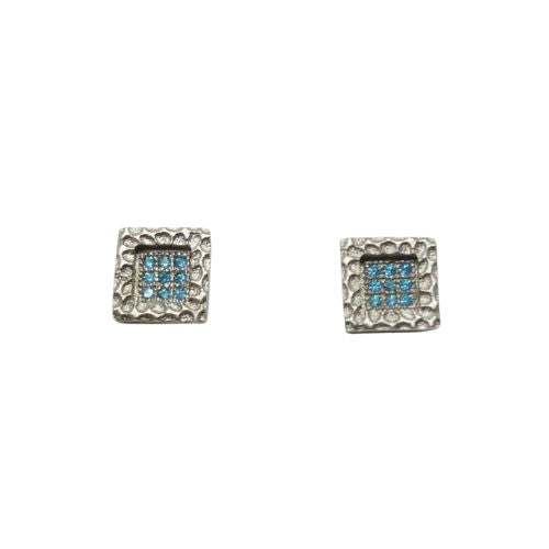 Pendientes de plata de ley, 925 milésimas, con piedras de color azul engastadas en grano y cierre de presión.