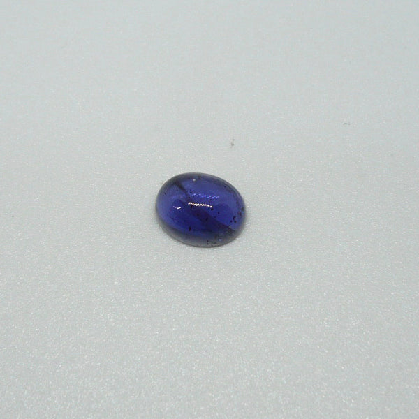 Iolita cabujón oval