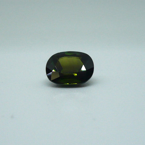 Zafiro verde oval